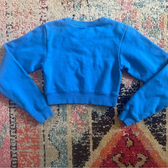 Urban outfitters women’s blue cropped sweatshirt size XS - Picture 4 of 4